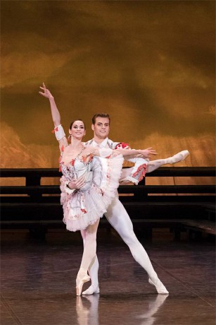 Polina Semionova - Kitri, Michal Krcmar - Basilio, Don Quijote - Patrice Bart, Photo - Mirka Kleemola (2)