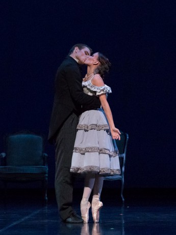 Lady of Camellias - Val Caniparoli, Marguerite Linda Haakana, Armand Duval Michal Krcmar, photo M. Kleemola FNB 2017 (13)