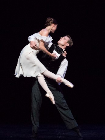 Lady of Camellias - Val Caniparoli, Marguerite Linda Haakana, Armand Duval Michal Krcmar, photo M. Kleemola FNB 2017 (19)