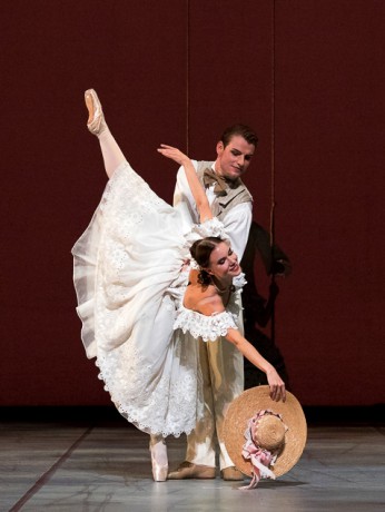 Lady of Camellias - Val Caniparoli, Marguerite Linda Haakana, Armand Duval Michal Krcmar, photo M. Kleemola FNB 2017 (30)