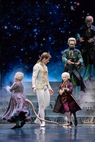 Cinderella by David Bintley, Cinderella - Abigail Sheppard, Prince - Michal Krcmar, Photo - imagenary.fi FNB  (10)