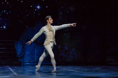 Cinderella by David Bintley, Cinderella - Abigail Sheppard, Prince - Michal Krcmar, Photo - imagenary.fi FNB  (19)