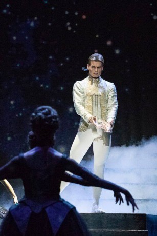 Cinderella by David Bintley, Cinderella - Abigail Sheppard, Prince - Michal Krcmar, Photo - imagenary.fi FNB  (31)