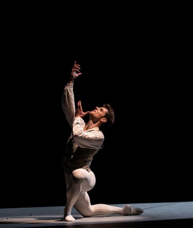 Michal Krcmar - Jean Sibelius  National ballet photo Roosa Oksaharju (23)