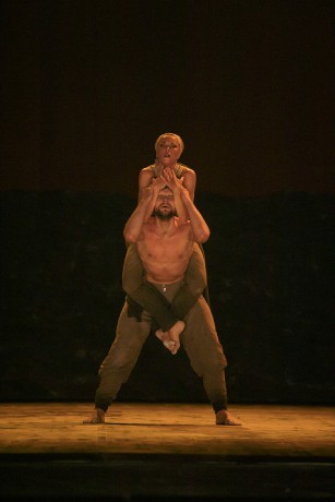 Dust Akram Khan Salla Eerola Michal Krcmar Sakari Viika (11)