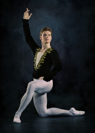 Black Swan ballet photo Prince Michal Krcmar (1)