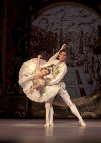 Nutcracker and Mouse King Tiina Myllymaki Michal Krcmar (11)