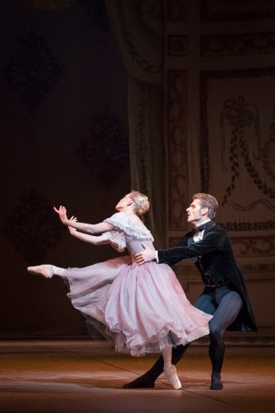 Onegin Finnish National Ballet Salla Eerola Michal Krcmar (4)