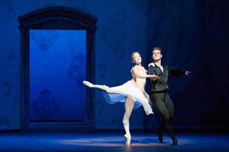 Onegin Finnish National Ballet Salla Eerola Michal Krcmar (7)