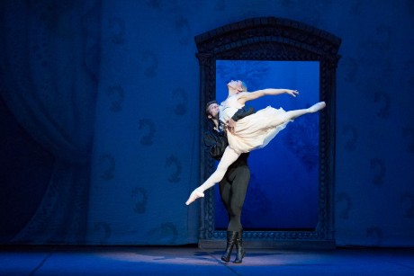 Onegin Finnish National Ballet Salla Eerola Michal Krcmar (17)