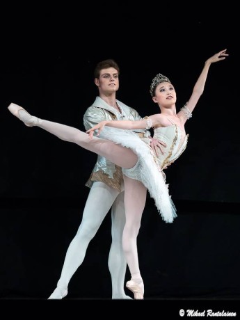 Sleeping beauty Night of Art Yimeng Sun Michal Krcmar (3)