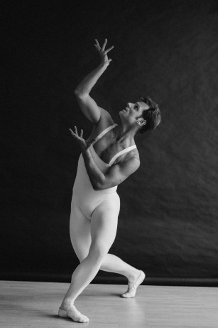 Michal Krcmar Principal Dancer Photo by Victoria Olonen (73)