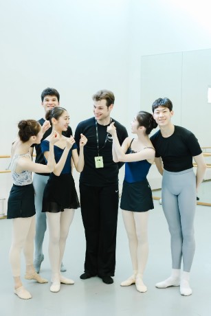 HICB Ballet Competition Michal Krcmar Teacher (22)