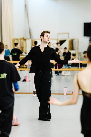 HICB Ballet Competition Michal Krcmar Teacher (27)