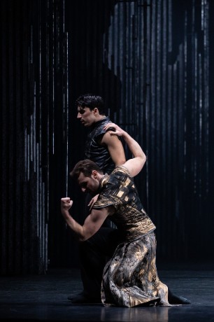 Hamlet Michal Krcmar Claudius Leo Mujic (7)