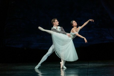 ALBRECHT MICHAL KRCMAR GISELLE HANAKO MATSUNE PHOTO SAKARI VIIKA FINNISH NATIONAL BALLET 2018 MYRTHA ABIGAIL SHEPPARD  (12)