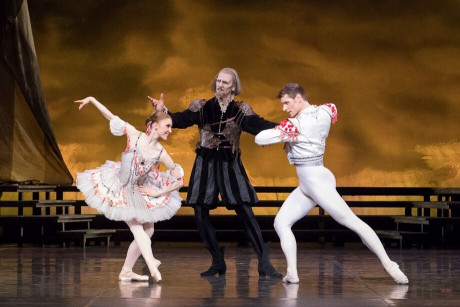 Abigail Sheppard - Kitri, Michal Krcmar - Basilio, Don Quijote - Patrice Bart, Photo - Mirka Kleemola (22)