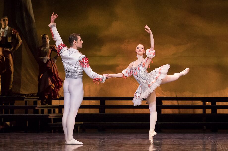 Abigail Sheppard - Kitri, Michal Krcmar - Basilio, Don Quijote - Patrice Bart, Photo - Mirka Kleemola (28)