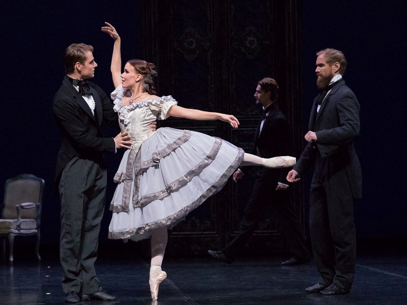 Lady of Camellias - Val Caniparoli, Marguerite Linda Haakana, Armand Duval Michal Krcmar, photo M. Kleemola FNB 2017 (8)