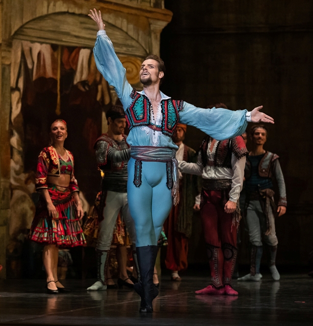 Corsaire Maria Kochetkova Michal Krcmar Anna Marie Holmes Mirka Kleemola (9)