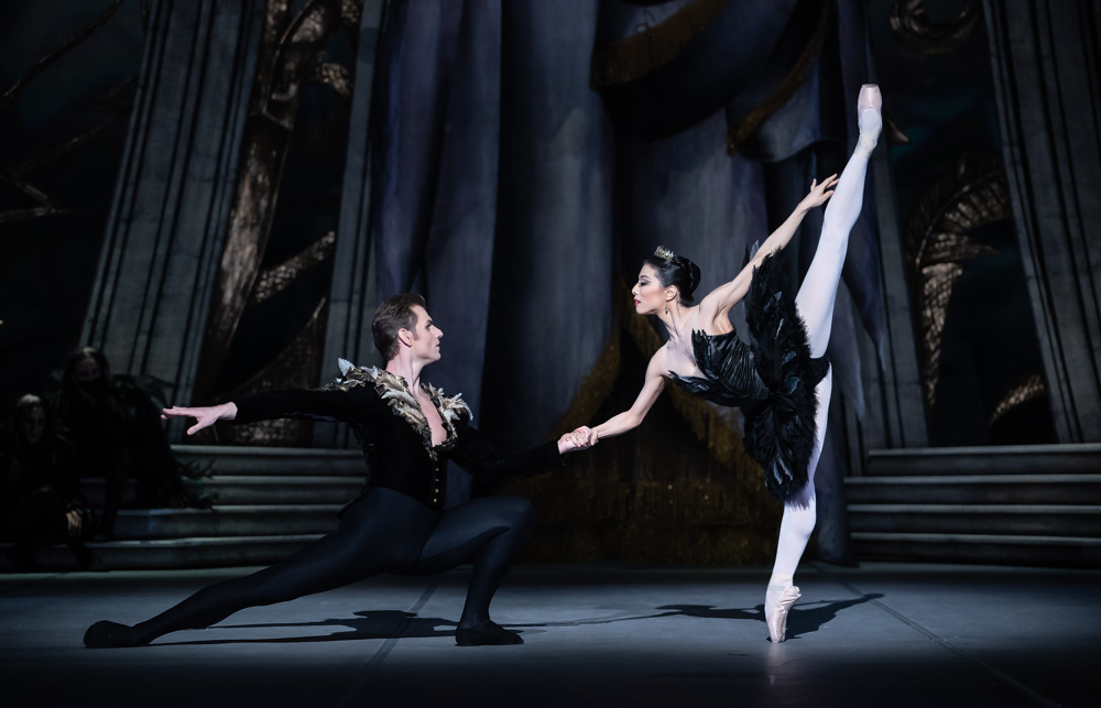 Swan lake David McAllister Michal Krcmar oopperabaletti (11)