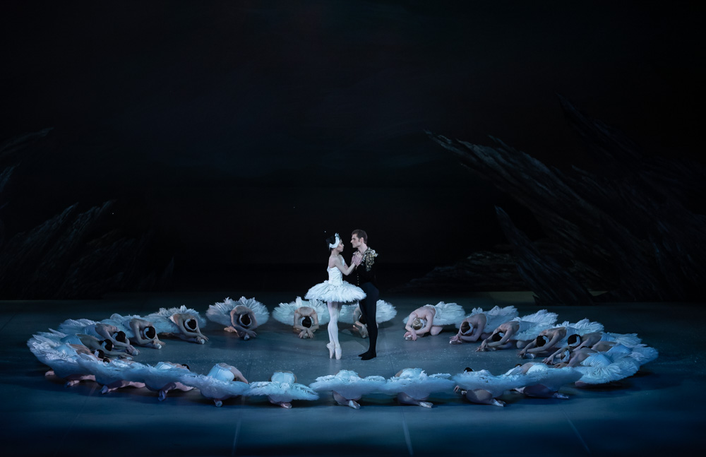 Swan lake David McAllister Michal Krcmar oopperabaletti (13)