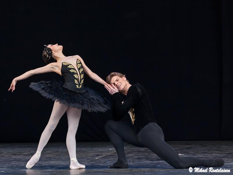 Gala ballet Swan lake EunJi Ha Michal krcmar (2)