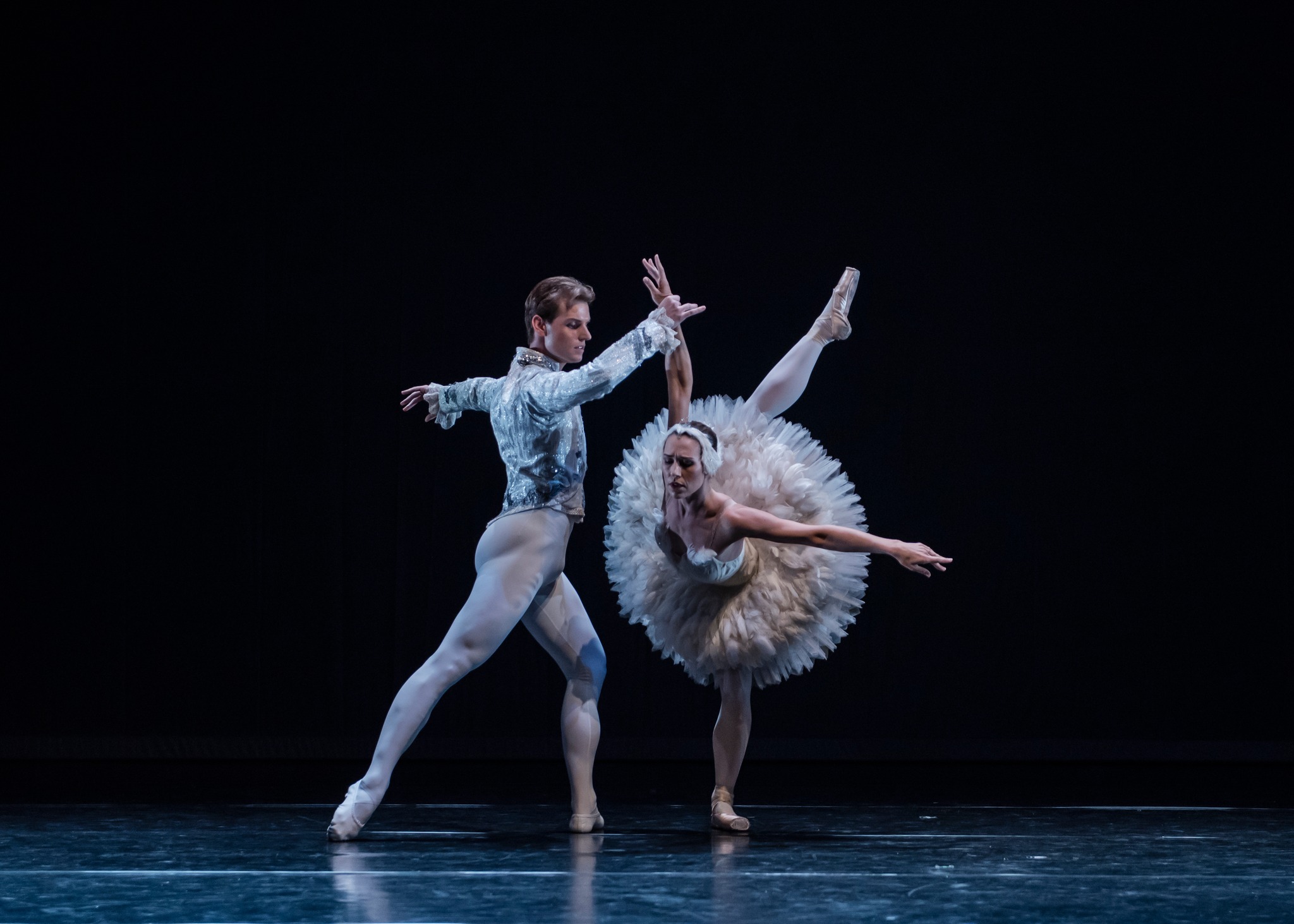 Nikola Marova Michal Krcmar Swan lake ballet (6)
