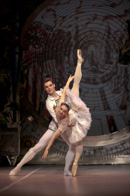 Nutcracker Maria Baranova Michal Krcmar Finnish National Ballet (1)