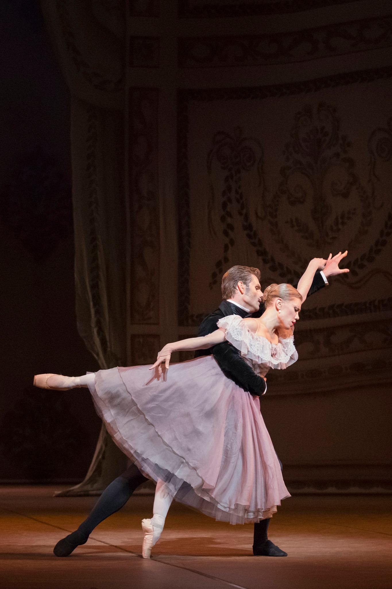 Onegin Finnish National Ballet Salla Eerola Michal Krcmar (11)