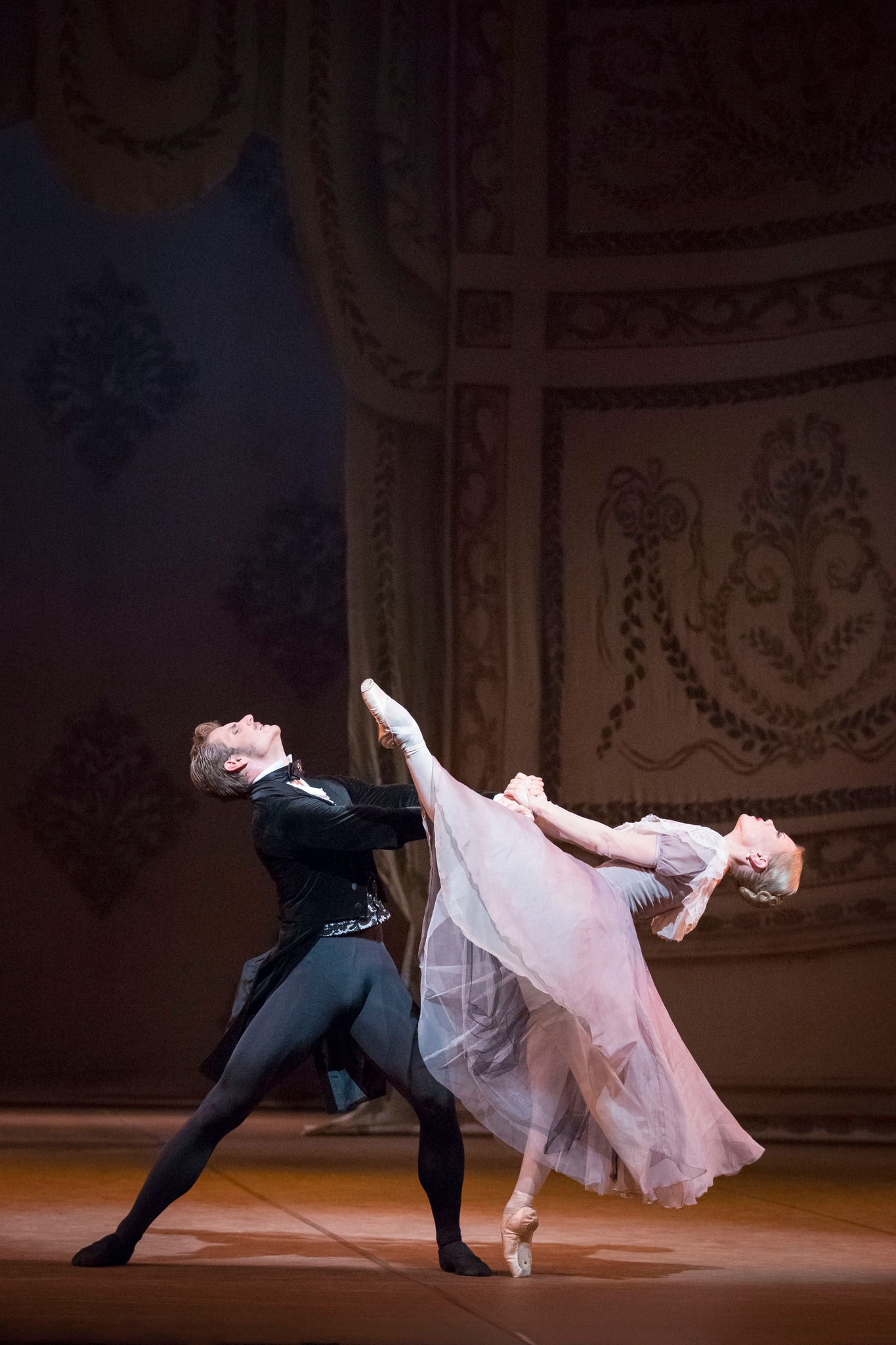 Onegin Finnish National Ballet Salla Eerola Michal Krcmar (12)