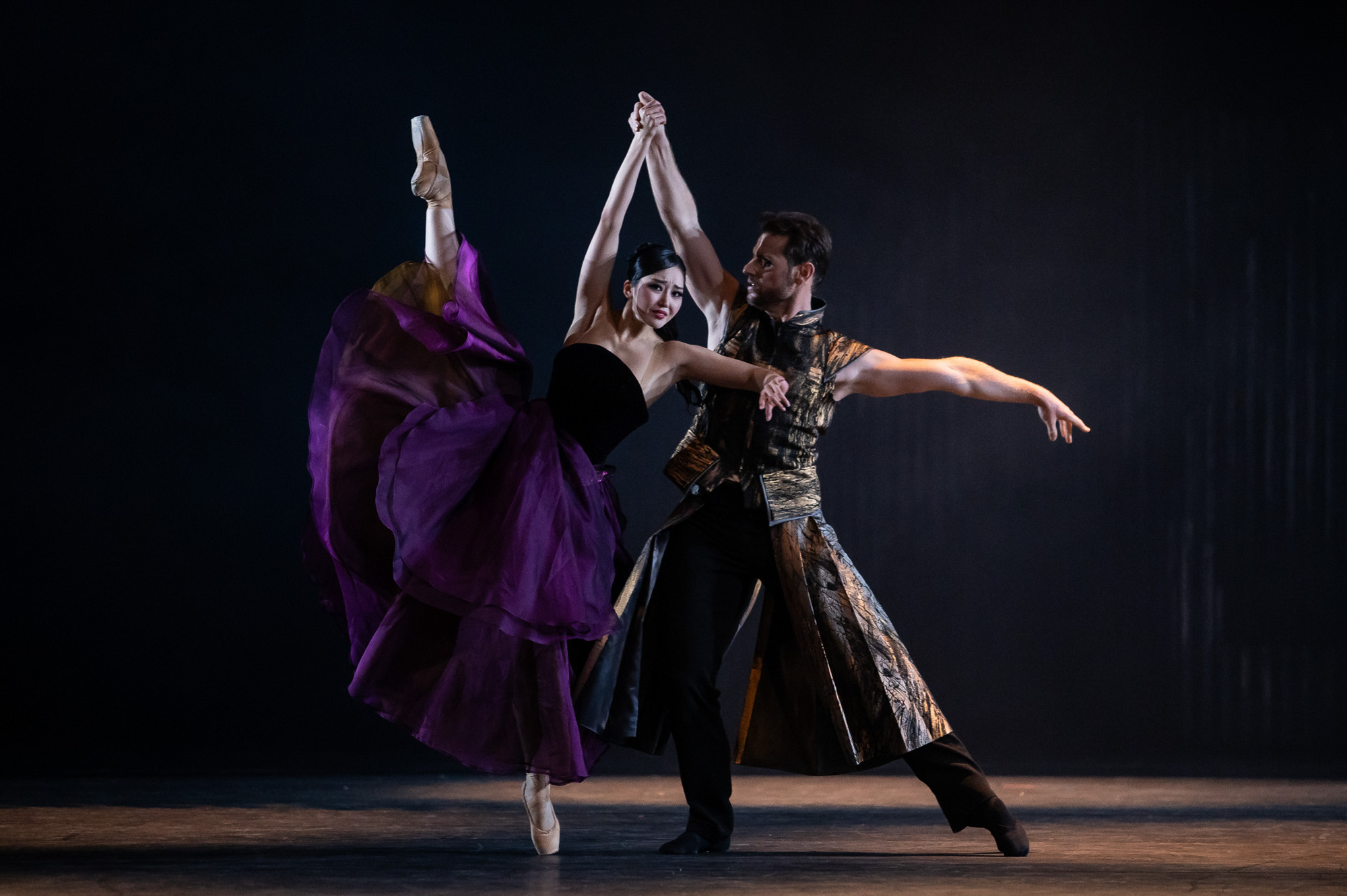 Hamlet Michal Krcmar Claudius Leo Mujic (8)