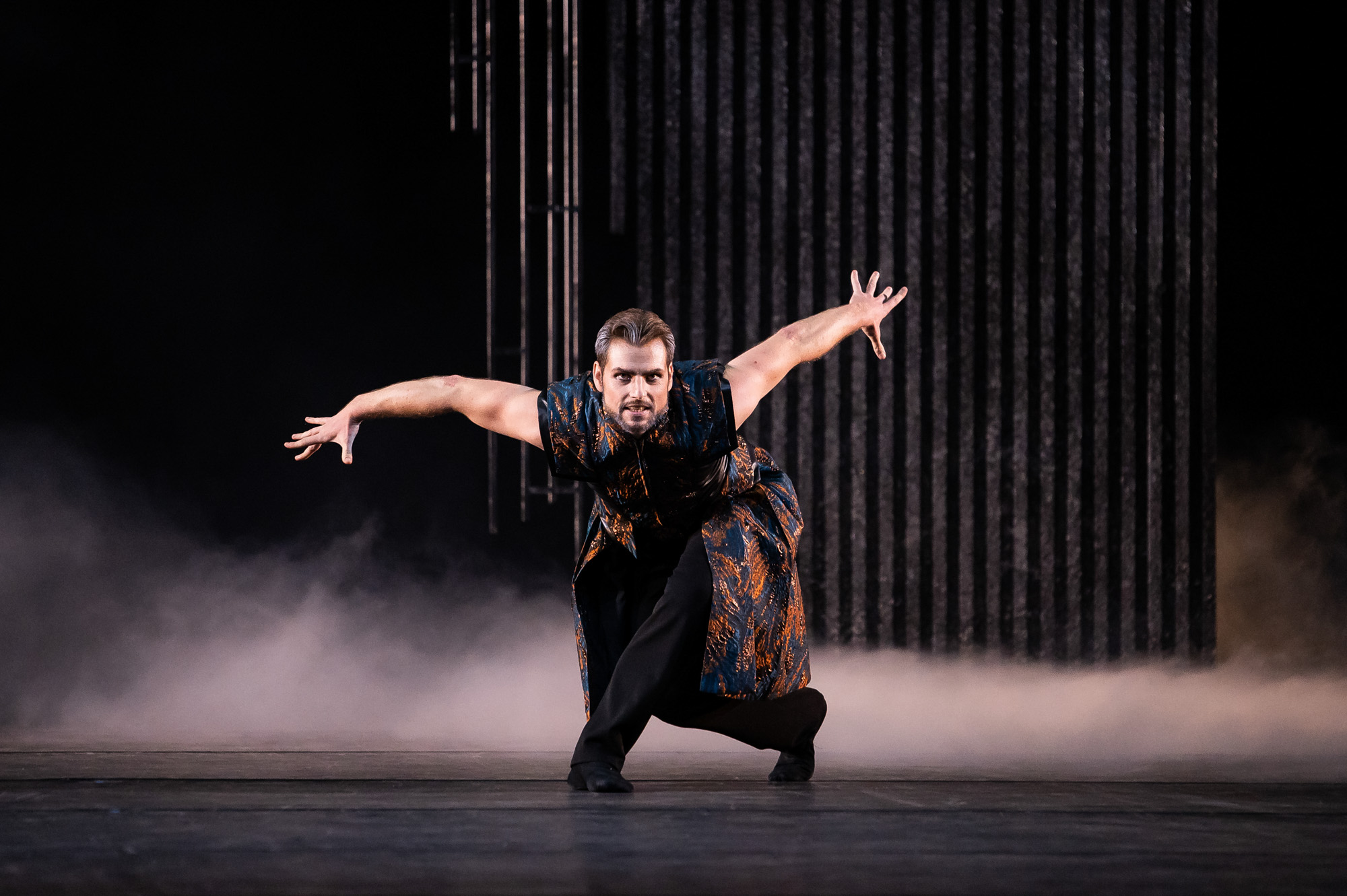 Hamlet Michal Krcmar Claudius Leo Mujic (13)
