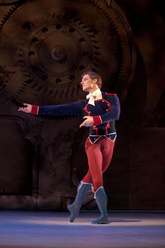 The Nutcracker and the Mouse King chor: Wayne Eagling and Toer van Schayk, © Sakari Viika 5