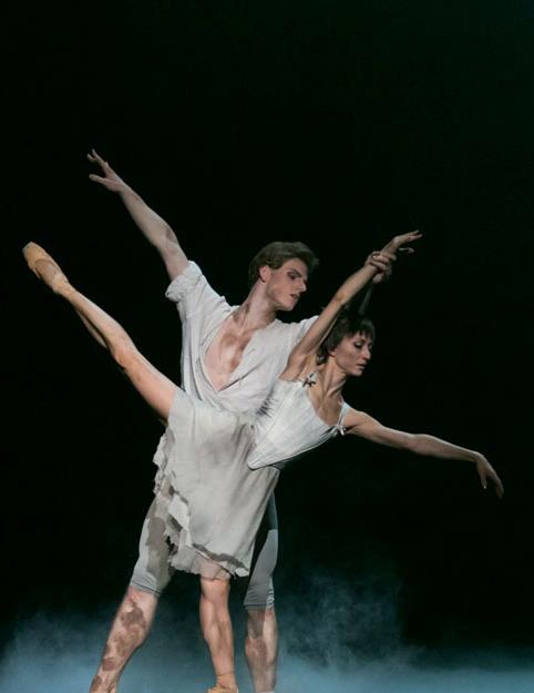 Manon - Sir Kenneth MacMillan, Photo © Sakari Viika, Manon - Petia Ilieva, Des Grieux - Michal Krcmar (19)