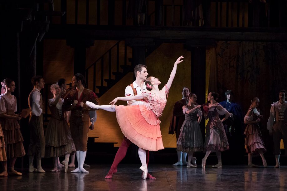 Abigail Sheppard - Kitri, Michal Krcmar - Basilio, Don Quijote - Patrice Bart, Photo - Mirka Kleemola (8)