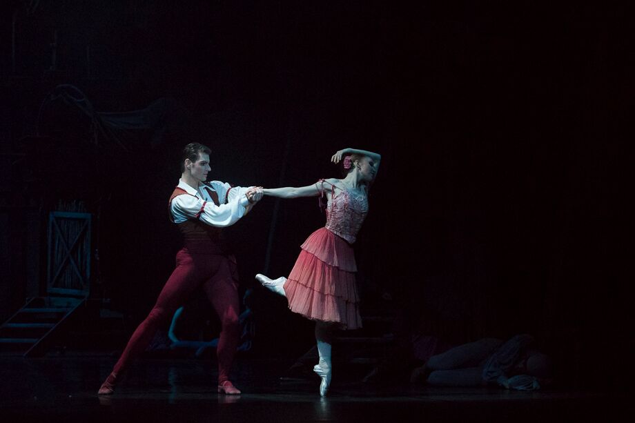 Abigail Sheppard - Kitri, Michal Krcmar - Basilio, Don Quijote - Patrice Bart, Photo - Mirka Kleemola (12)